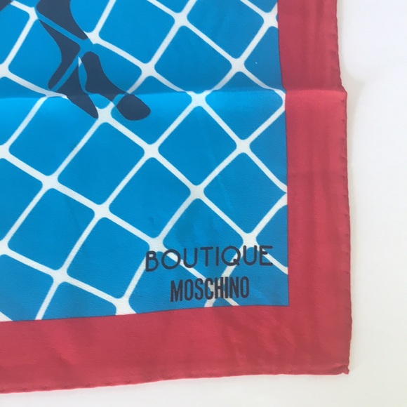 Moschino Boutique Made in Italy Silk Scarf Olive Oyl NWT - Picture 3 of 8